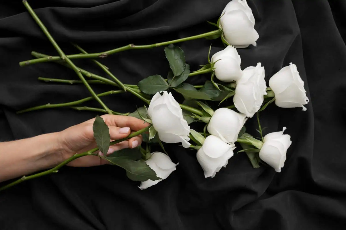 Quel bouquet de fleurs pour un deuil au Maroc